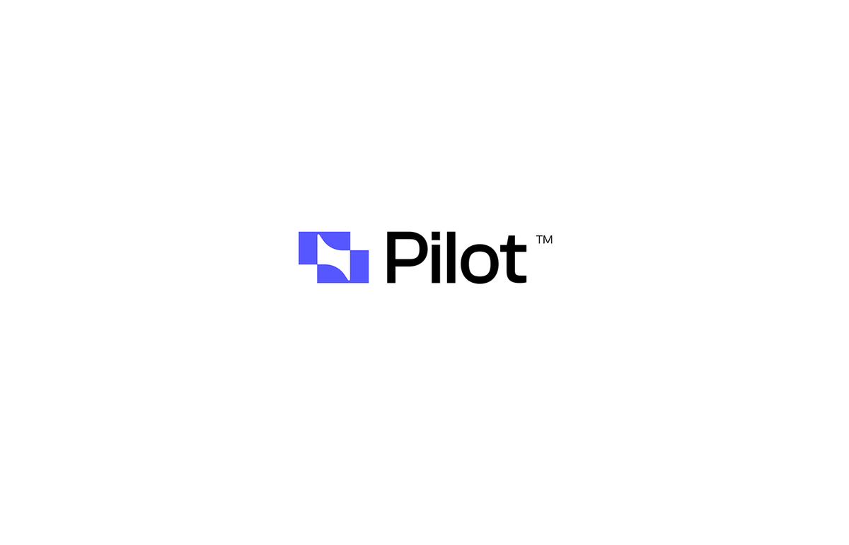 Pilot White Logo